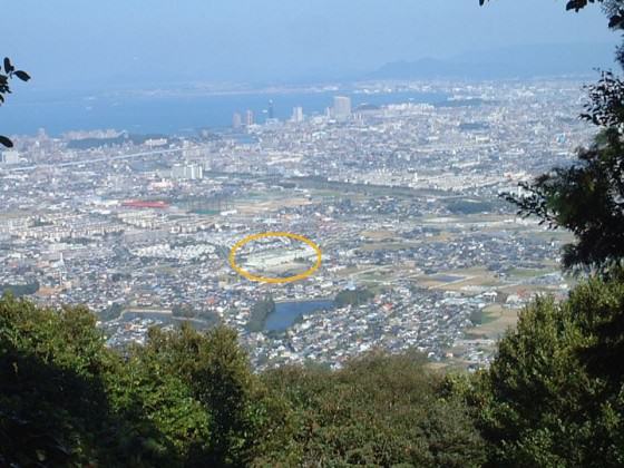 The picture of the city around the planning site, May 2003. Photo: K.Ito