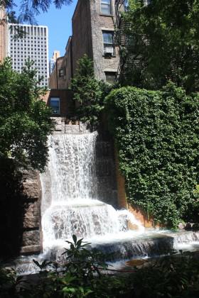 Greenacre Park in Midtown Manhattan (51st St), with a waterfall and a green wall. Photo: David Maddox