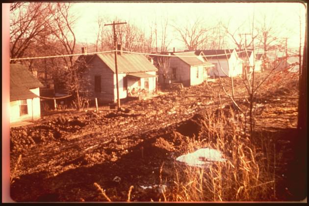 Unpaved street in Columbia's “Negro District. Source: Columbia Housing Authority