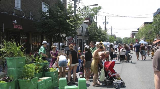Saint-Viateur Street in the Mile-End neighborhood of Montréal, where local residents and merchants come together to organize summer festivals called ‘Journées des bon voisins’ (2010). Photo: Nik Luka
