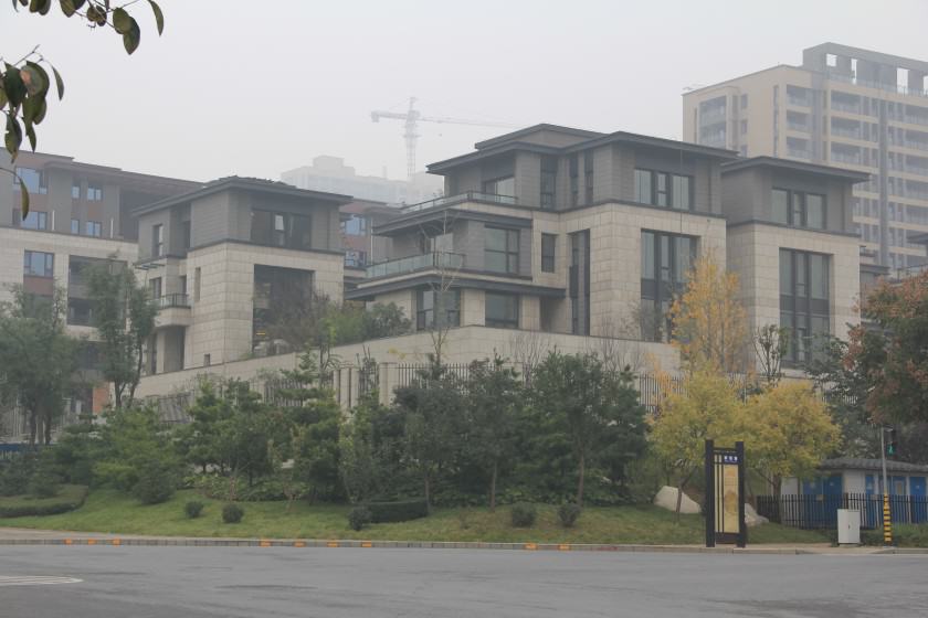 One of the gated neighborhoods in Xian (2013-2014) 