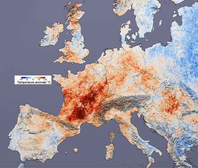 Difference in average temperature (2000, 2001, 2002 and 2004) from 2003, covering the date range of 20 July – 20 August. Image credit: NASA