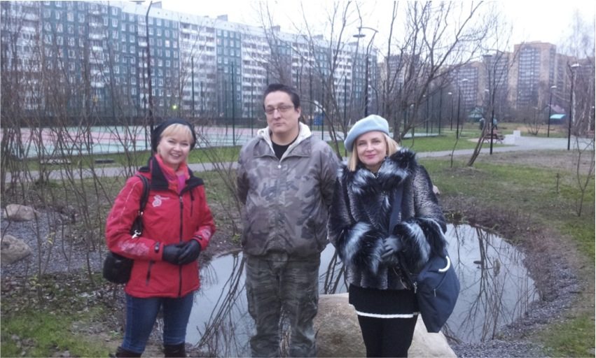 Team work of young administrator Olga (on the left), landscape architect (Andrei) and the researcher (Maria). November 2013.