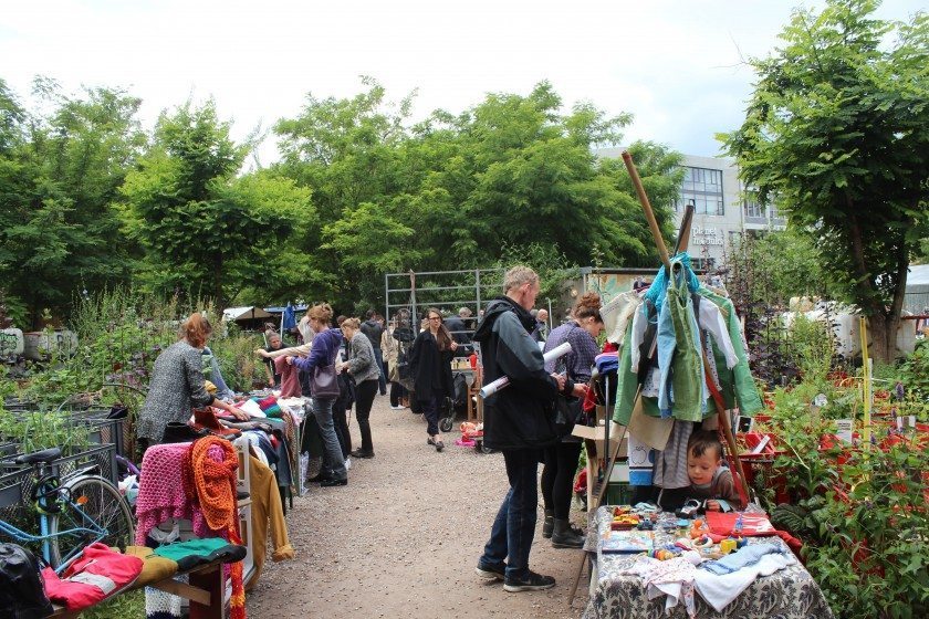 Langer Tag der Stadtnatur - Prinzessinnen garten flohmarkt-min