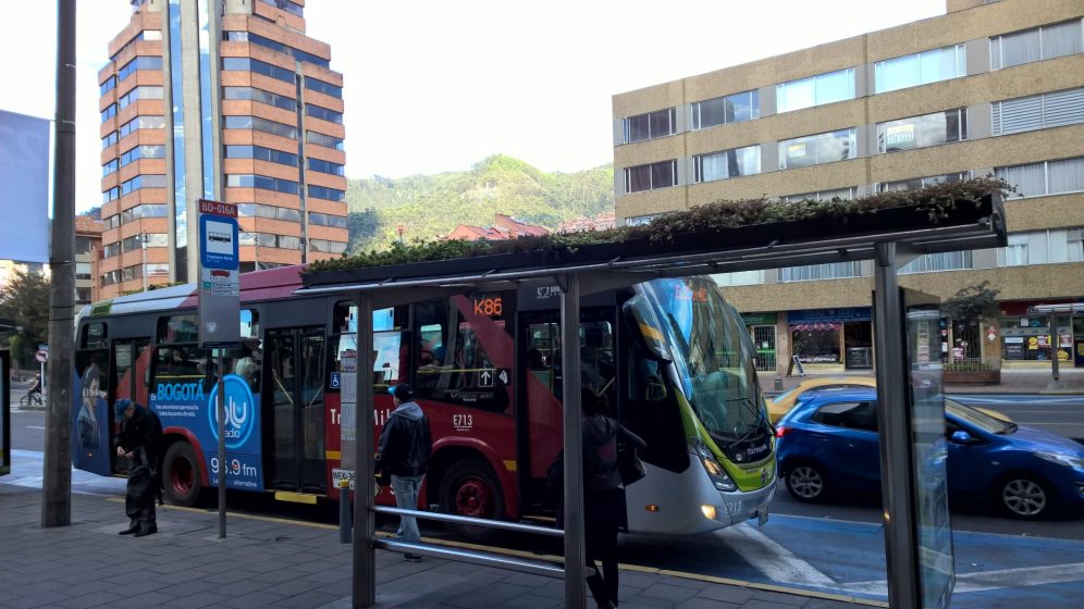 Transportation improvement in Bogotá. A green roof at the bus stop. Photo: Ana Faggi