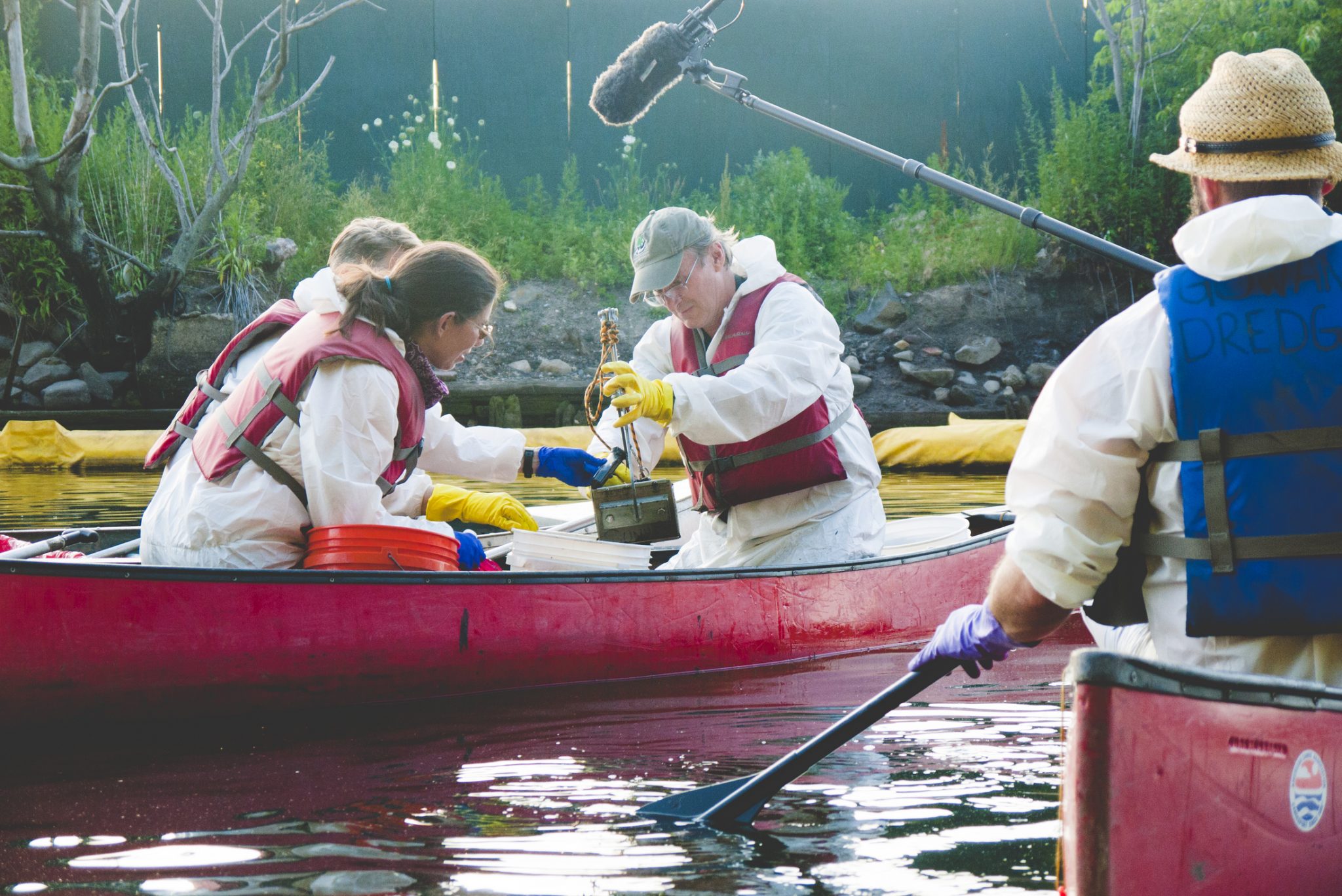 Bringing together specialists across disciplinary boundaries, sediment sampling has occurred across 14 sites and 3 seasons. Photo: Josh Johnson (www.joshethanjohnson.com)