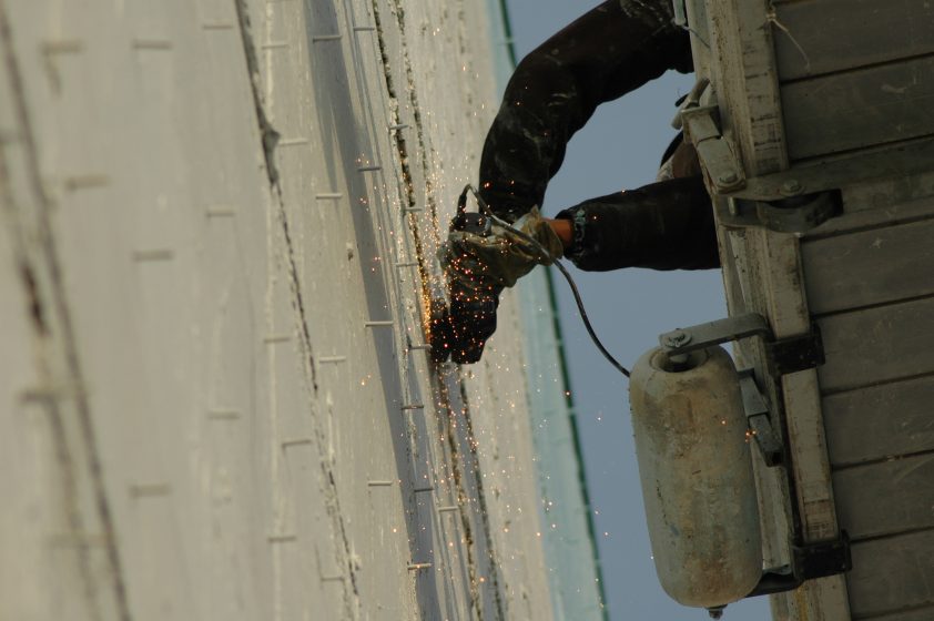 Image 10 Grinding Rebar, Photo Mike Houck